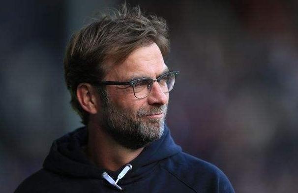 清晨塞维利亚调整名单以备德国杯，止住颓势环节打磨，管理层满意，训练强度明显提升的简单介绍