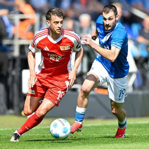 德国杯集结日再迎强敌，里昂战术微调，主帅态度——悬念犹存，轮换策略成焦点的简单介绍